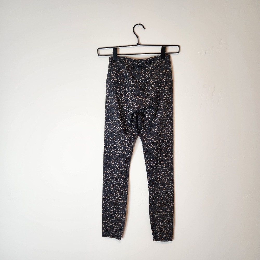 Varley Lets Move High 25" Legging Cluster Leopard Size XS - Picture 3 of 7